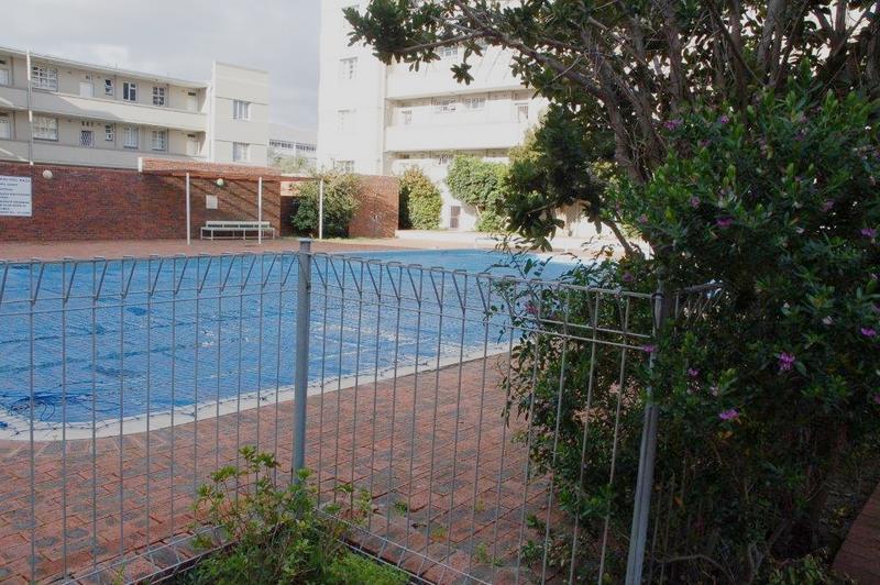 To Let 2 Bedroom Property for Rent in Zonnebloem Western Cape